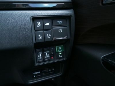 2022 Honda Odyssey 2.0 (ปี 13-23) eHEV ABSOLUTE EX Wagon AT รูปที่ 7